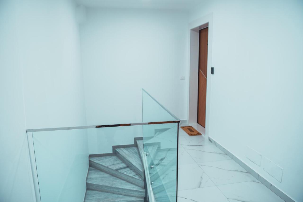 Tam Centre Luxury Serviced Apartments Тирана Экстерьер фото