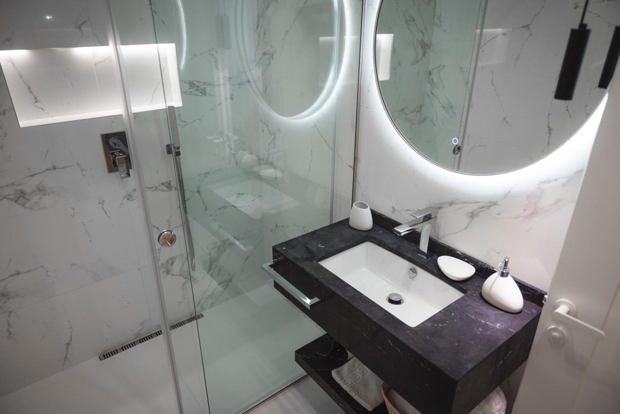 Tam Centre Luxury Serviced Apartments Тирана Экстерьер фото
