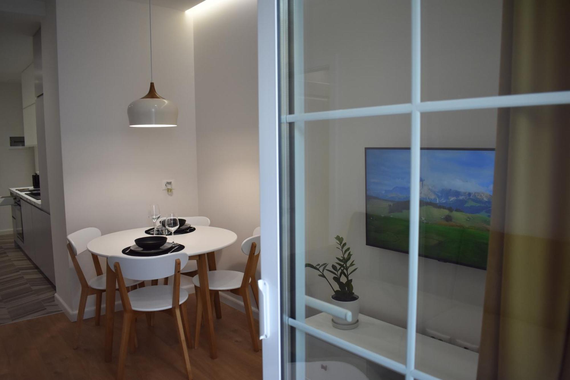 Tam Centre Luxury Serviced Apartments Тирана Экстерьер фото