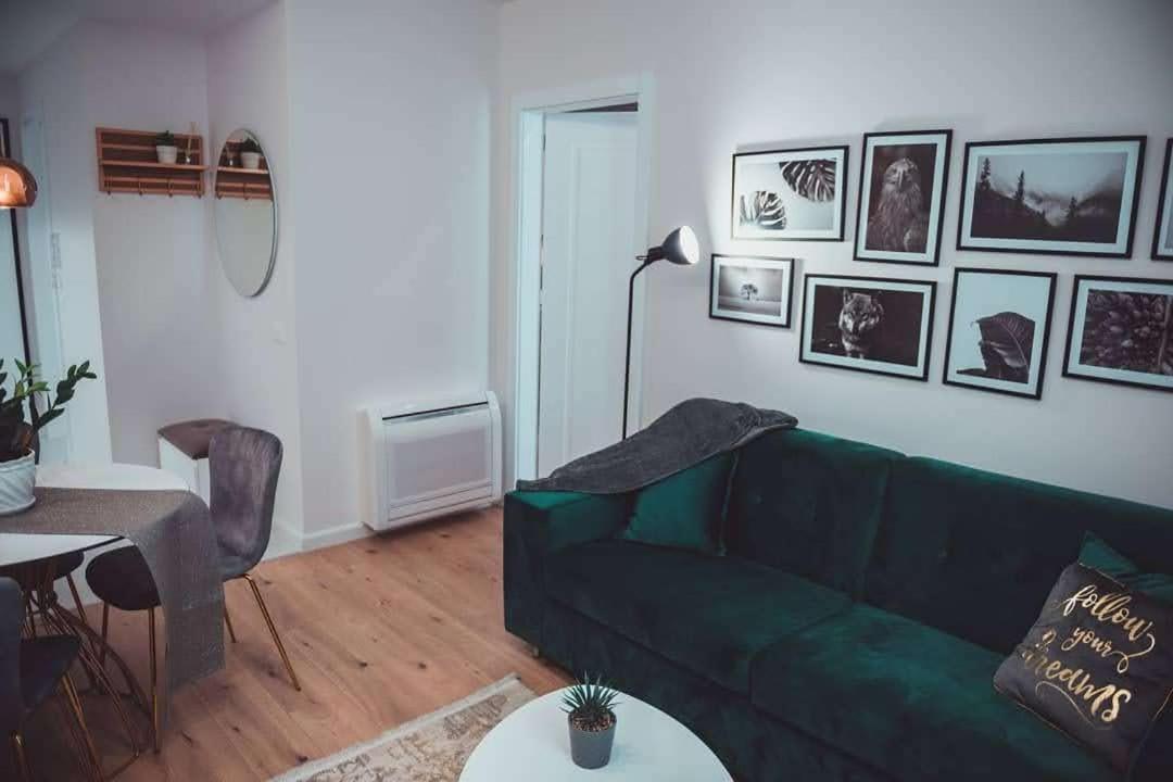 Tam Centre Luxury Serviced Apartments Тирана Экстерьер фото